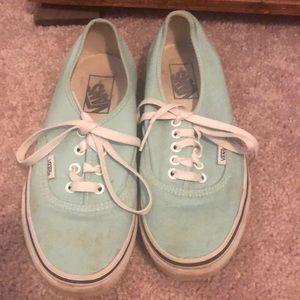 Women’s Vans 💚 Size 8 (6.5 men’s)